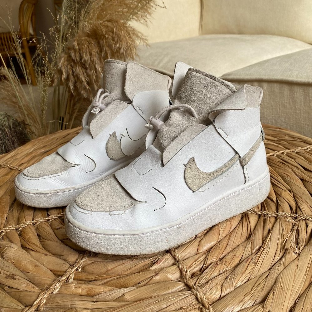 Nike Vandalised LX Basketball Shoe (Women)